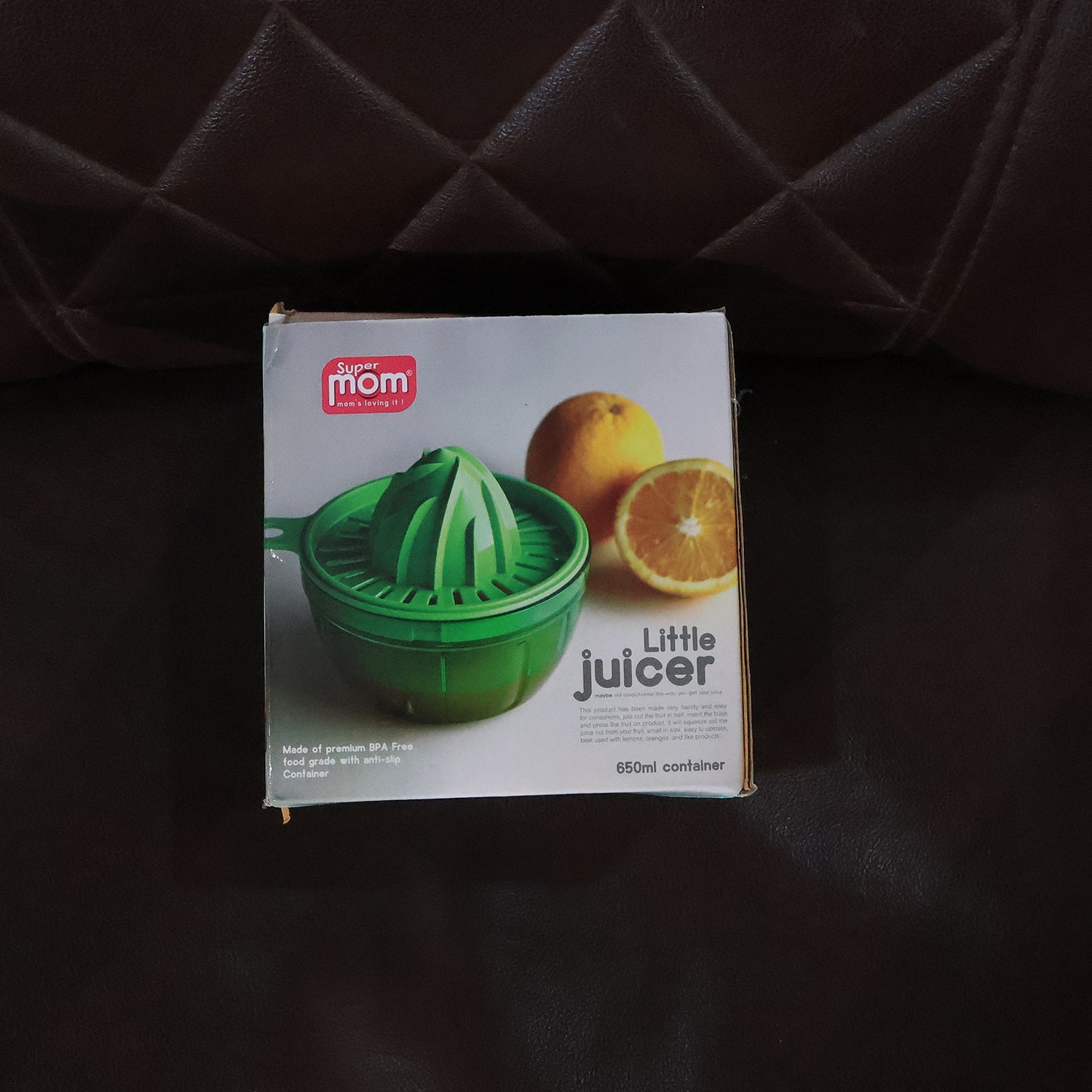 Supermom Plastic Little Hand Juicer 650ml Supermom Plastic Little Hand Juicer 650ml